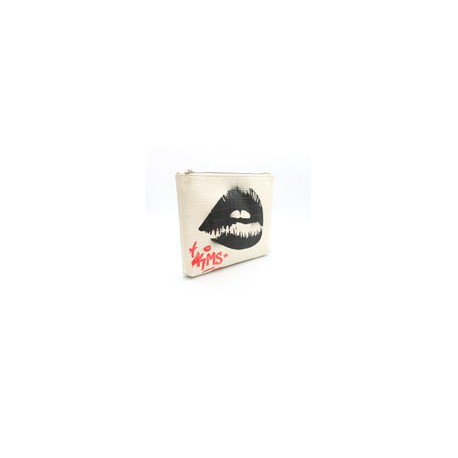 Bolsa Artistica tipo sobre "KISS ME"